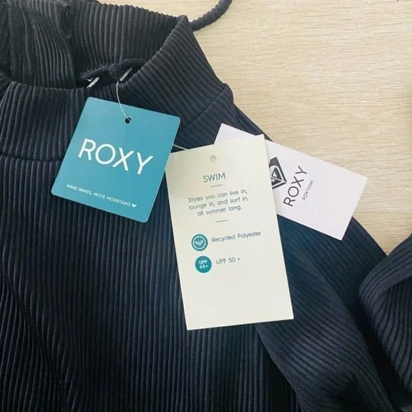 Roxy BNWT Mind Of Freedom Black Long Sleeve One Piece Swimsuit Women's Size XS - Picture 7 of 9